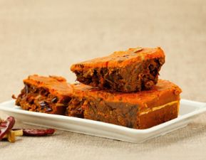 火锅底料厂家前十名排名及价格：解锁舌尖上的风味盛宴，你的专属火锅秘籍！(图2)